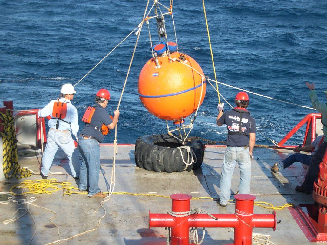 DeepWater Spherical ADCP Buoy Deployment Jon Wood DeepWater Buoyancy